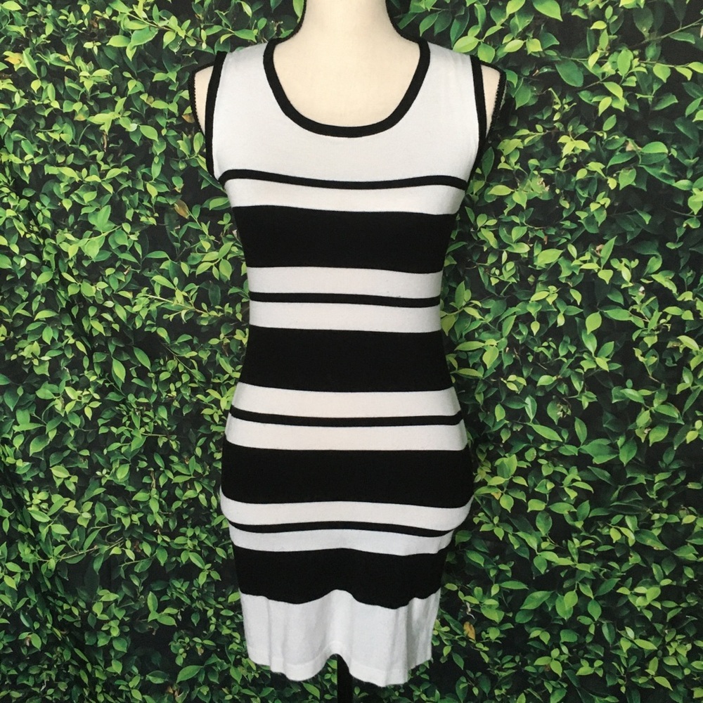 Bundle of 2 x knit sweater dresses